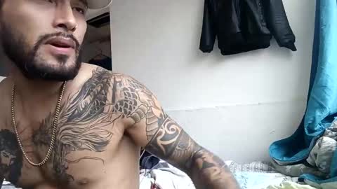 frankdanielsmolano online show from April 22, 4:52 pm