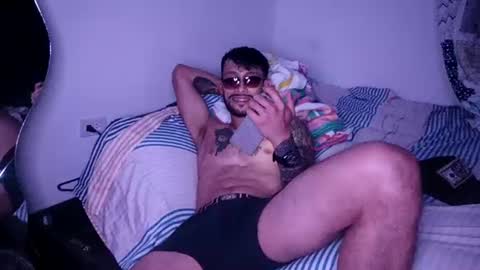 frankdanielsmolano online show from July 7, 7:23 am