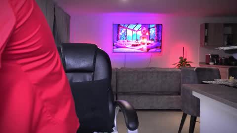 Frank Farrell. Hey remember to give me a thumbs up Ty online show from February 15, 12:07 am