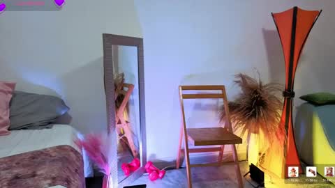 Snapshot of fransheskarossi_ chatting on May 6, 11:59 am Fransheska online show from May 6, 11:59 am