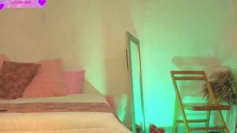 Snapshot of fransheskarossi_ chatting on May 20, 11:38 am Fransheska online show from May 20, 11:38 am