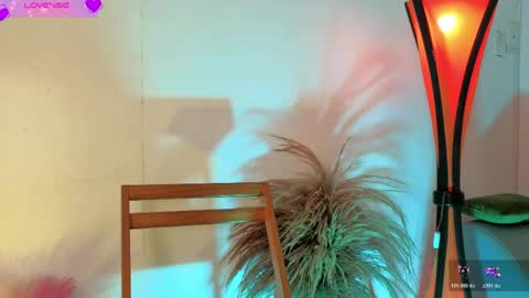 Snapshot of fransheskarossi_ chatting on May 23, 11:36 am Fransheska online show from May 23, 11:36 am