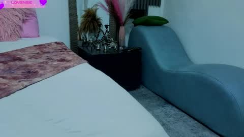 Snapshot of fransheskarossi_ chatting on May 27, 11:40 am Fransheska online show from May 27, 11:40 am