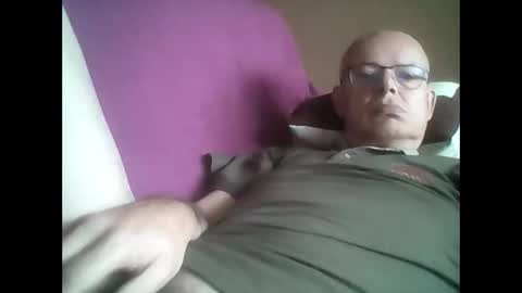 Snapshot of franznaked chatting on November 16, 1:28 pm Frantz online show from November 16, 1:28 pm