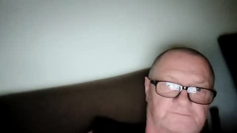 Snapshot of frauenfeind1 chatting on June 28, 5:13 am Wolfi online show from June 28, 5:13 am