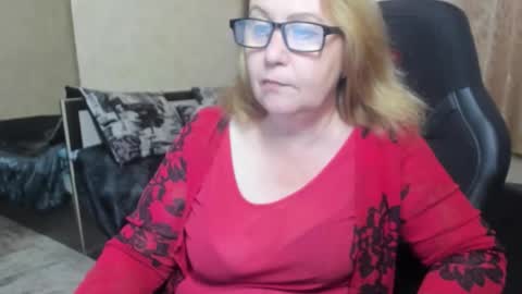 FrauMartha online show from October 31, 10:38 am
