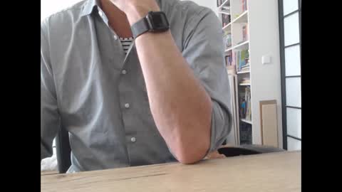 fravka online show from April 10, 8:52 am