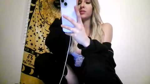 freakybankss online show from March 5, 10:17 pm