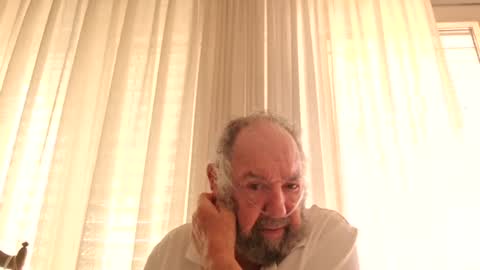 Snapshot of fredaldavid chatting on July 17, 8:32 am David Fredal online show from July 17, 8:32 am