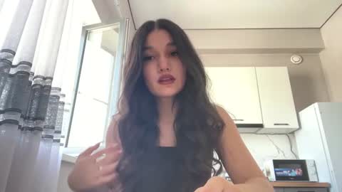 Snapshot of fredamedora chatting on June 29, 5:03 am Mia online show from June 29, 5:03 am