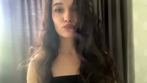 Snapshot of fredamedora chatting on July 14, 10:21 am Mia online show from July 14, 10:21 am