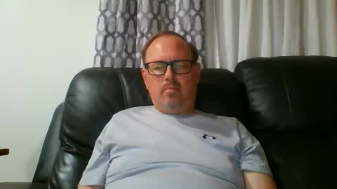 Just  Fred online show from May 4, 5:03 am