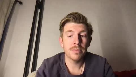 Snapshot of freddyfootball chatting on February 2, 1:04 am Freddy Foot Balls online show from February 2, 1:04 am