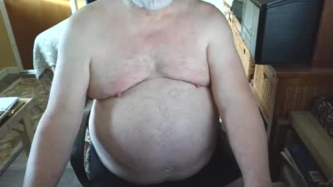 Snapshot of free_amos chatting on February 28, 12:44 am free_amos online show from February 28, 12:44 am