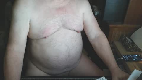 Snapshot of free_amos chatting on March 14, 6:41 am free_amos online show from March 14, 6:41 am