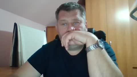 Snapshot of freeboy80180 chatting on December 9, 6:46 pm freeboy80180 online show from December 9, 6:46 pm