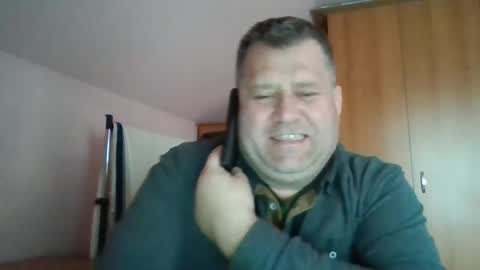 Snapshot of freeboy80180 chatting on December 18, 1:02 pm freeboy80180 online show from December 18, 1:02 pm