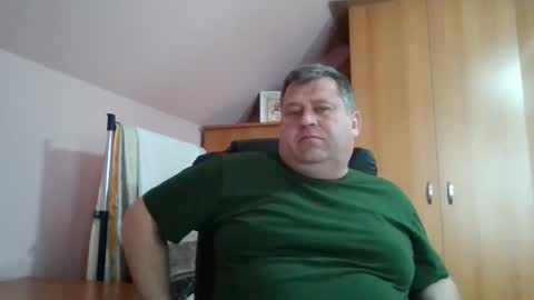 Snapshot of freeboy80180 chatting on January 5, 11:37 am freeboy80180 online show from January 5, 11:37 am