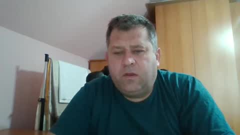 Snapshot of freeboy80180 chatting on January 7, 8:03 am freeboy80180 online show from January 7, 8:03 am