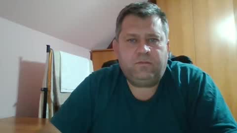 Snapshot of freeboy80180 chatting on January 11, 7:27 pm freeboy80180 online show from January 11, 7:27 pm