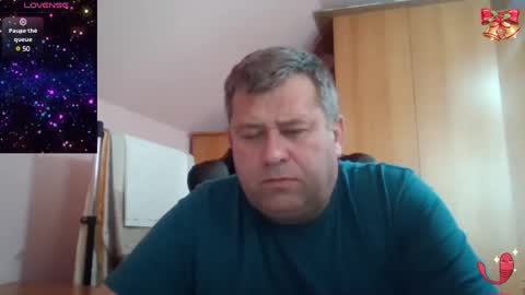 Snapshot of freeboy80180 chatting on January 14, 1:28 pm freeboy80180 online show from January 14, 1:28 pm