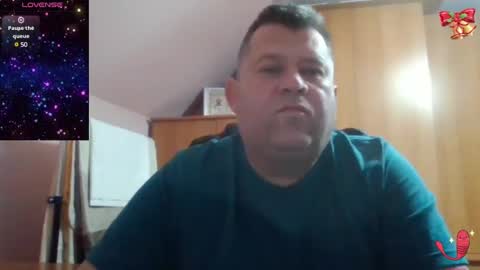 Snapshot of freeboy80180 chatting on January 19, 7:04 am freeboy80180 online show from January 19, 7:04 am