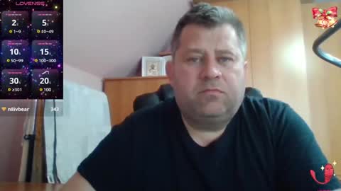 Snapshot of freeboy80180 chatting on February 5, 1:00 pm freeboy80180 online show from February 5, 1:00 pm