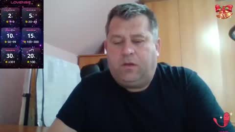 Snapshot of freeboy80180 chatting on February 15, 7:38 am freeboy80180 online show from February 15, 7:38 am