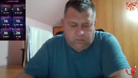 Snapshot of freeboy80180 chatting on March 4, 5:34 pm freeboy80180 online show from March 4, 5:34 pm