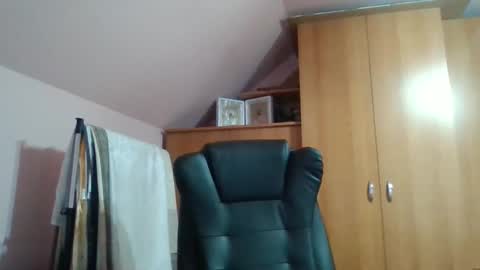 Snapshot of freeboy80180 chatting on September 9, 5:18 am freeboy80180 online show from September 9, 5:18 am