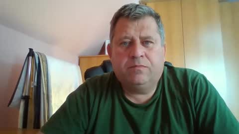 Snapshot of freeboy80180 chatting on September 18, 2:41 pm freeboy80180 online show from September 18, 2:41 pm