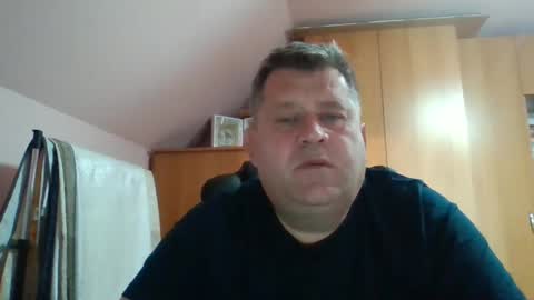 Snapshot of freeboy80180 chatting on October 5, 3:21 pm freeboy80180 online show from October 5, 3:21 pm