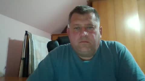 Snapshot of freeboy80180 chatting on November 7, 7:25 pm freeboy80180 online show from November 7, 7:25 pm