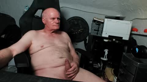 freecamdick online show from June 26, 10:52 am