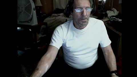 Snapshot of freedom_of_sexx chatting on November 28, 3:36 pm freedom of sexx online show from November 28, 3:36 pm