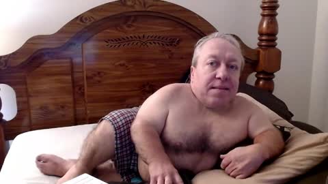 Snapshot of freemysoul4748 chatting on April 20, 5:10 am Cute Lil Man online show from April 20, 5:10 am