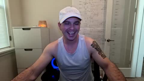 Snapshot of freeshaman9 chatting on March 2, 12:24 am explores online show from March 2, 12:24 am