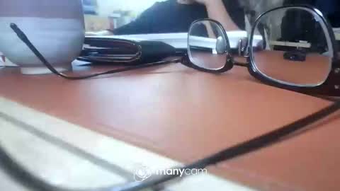 Snapshot of freeuptopia2 chatting on December 11, 5:21 am K-Dick online show from December 11, 5:21 am