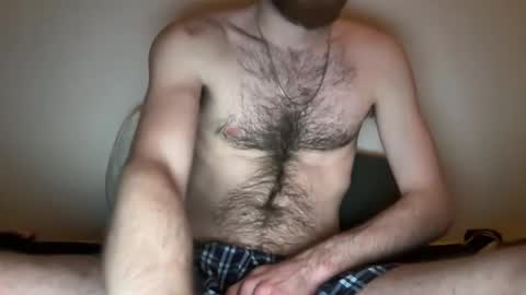 Snapshot of freevechno128 chatting on February 13, 12:46 am freevechno128 online show from February 13, 12:46 am