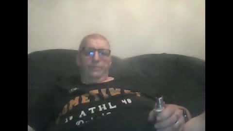 Snapshot of frefredo chatting on February 1, 8:29 pm fred online show from February 1, 8:29 pm