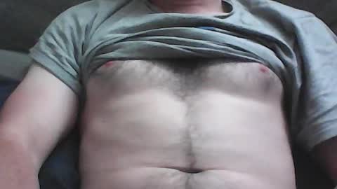 Snapshot of frencheeboy chatting on June 11, 10:41 pm frencheeboy online show from June 11, 10:41 pm