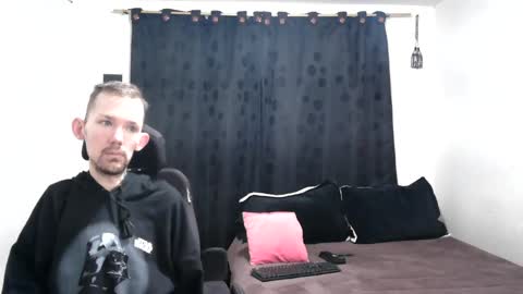 Thomas y Sophia online show from December 13, 10:08 am