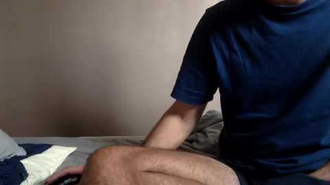 Snapshot of frenchy899 chatting on December 13, 11:13 am Antoine online show from December 13, 11:13 am