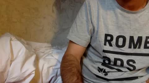 Snapshot of frenchy899 chatting on January 12, 10:23 am Antoine online show from January 12, 10:23 am