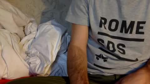 Snapshot of frenchy899 chatting on January 13, 7:21 am Antoine online show from January 13, 7:21 am