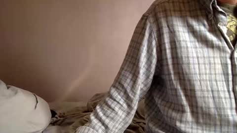 Snapshot of frenchy899 chatting on January 21, 10:41 am Antoine online show from January 21, 10:41 am