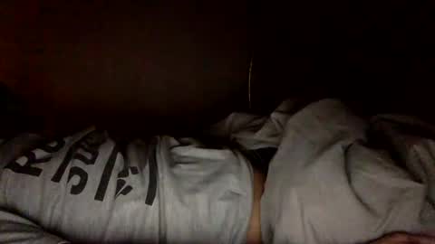 Snapshot of frenchy899 chatting on February 17, 11:31 pm Antoine online show from February 17, 11:31 pm