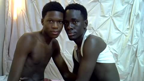 Snapshot of freshlandz chatting on June 25, 7:29 pm freshlandz online show from June 25, 7:29 pm