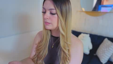 fresita_pink_ online show from December 4, 7:33 pm