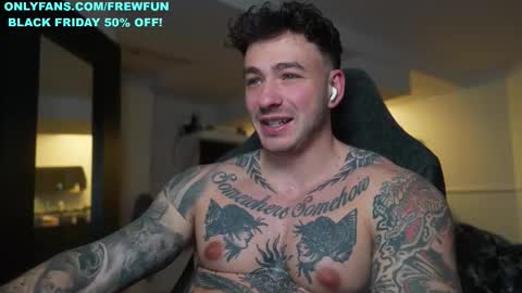 Snapshot of frewfun chatting on November 28, 10:45 pm cameron online show from November 28, 10:45 pm